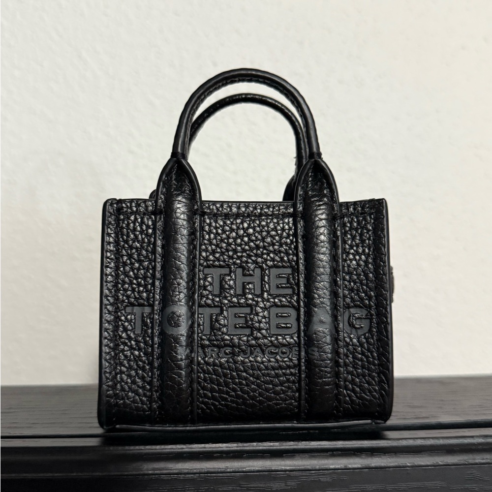 Marc Jacobs Textured Black Tote KeyChain